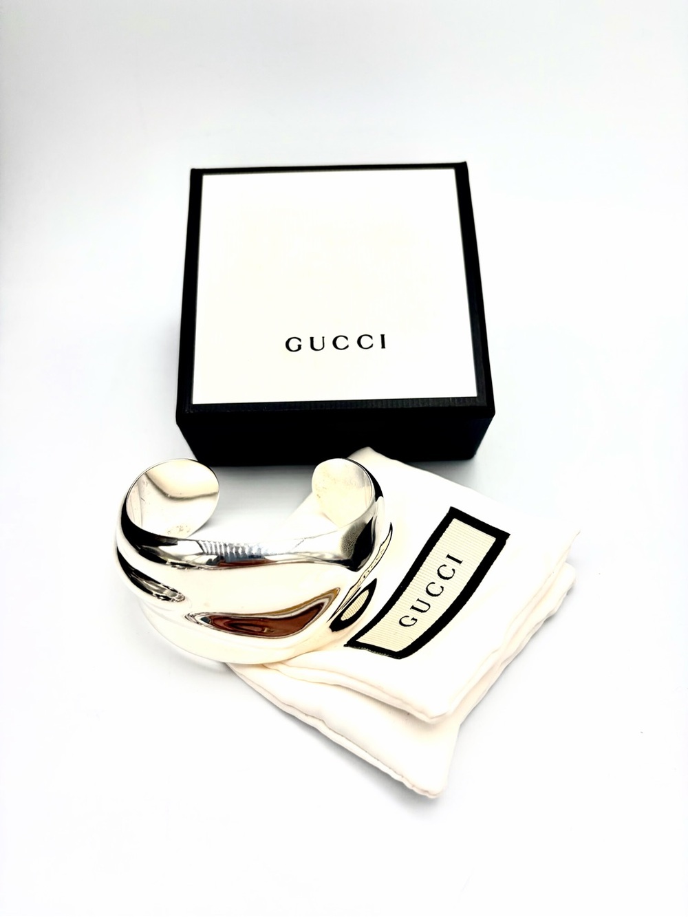 Authentic Gucci Sterling Silver Sculpted Wave Cuff Bracelet 40g 7.5” Vintage